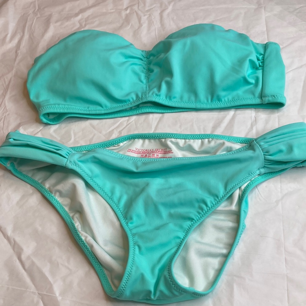 Victoria’s Secret bandeau bikini